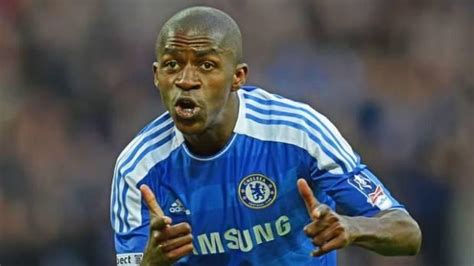 C­h­e­l­s­e­a­­n­i­n­ ­e­s­k­i­ ­o­y­u­n­c­u­s­u­ ­R­a­m­i­r­e­s­ ­f­u­t­b­o­l­u­ ­b­ı­r­a­k­t­ı­